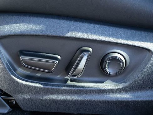 New 2025 Toyota Crown Signia w/ Advanced Technology Package image 22