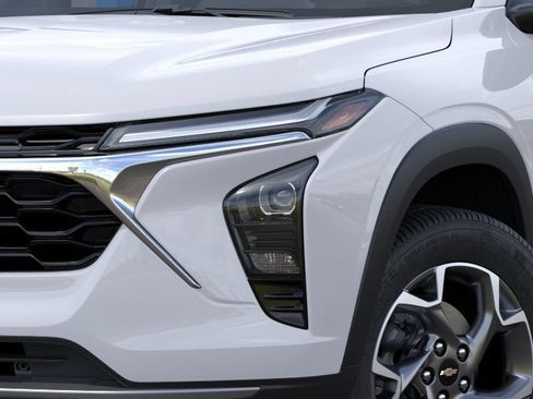 New 2026 Chevrolet Trax LT FWD image 10