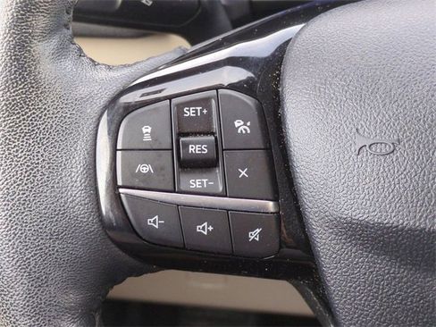 Used 2021 Ford Escape Titanium image 25