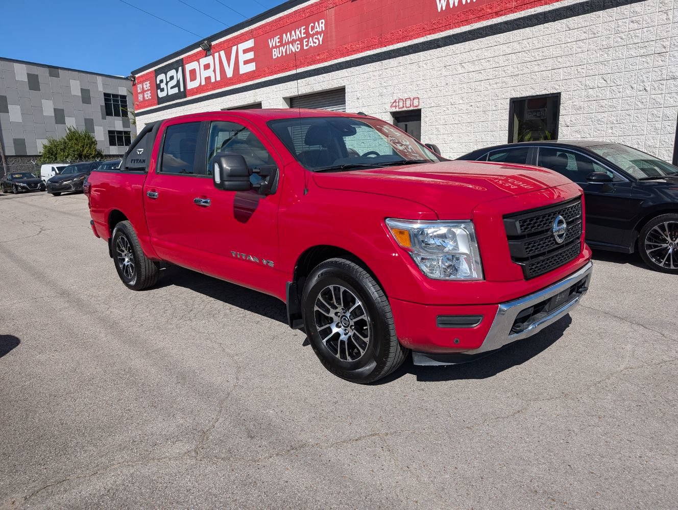 Used 2020 Nissan Titan 2WD Crew Cab image 4