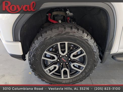 Used 2024 GMC Sierra 1500 AT4 w/ Technology Package AWD/4WD image 26