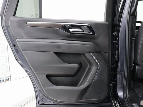 Used 2025 Chevrolet Tahoe LT image 44