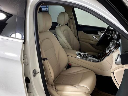 Used 2018 Mercedes-Benz GLC 300 4MATIC image 6