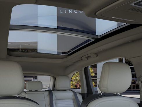 New 2026 Lincoln Nautilus Reserve image 21