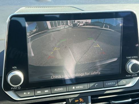 Used 2023 Nissan Altima 2.5 SR image 14