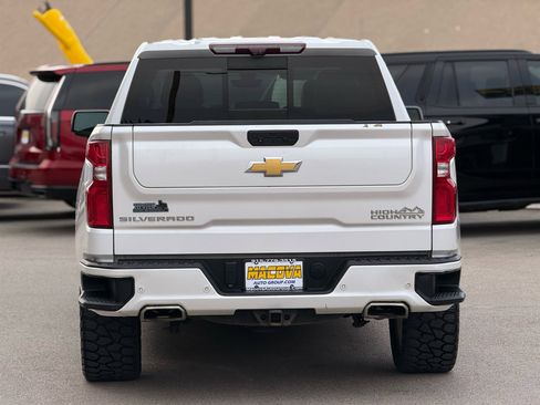 Used 2021 Chevrolet Silverado 1500 High Country w/ Technology Package image 6