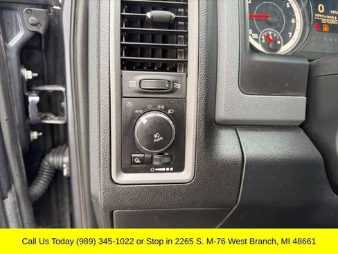 Used 2017 RAM 1500 Express AWD/4WD image 24