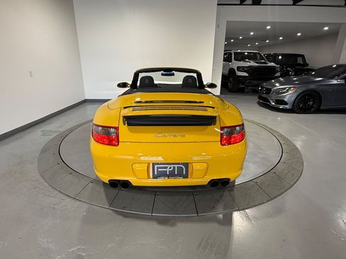 Used 2006 Porsche 911 Carrera RWD image 14