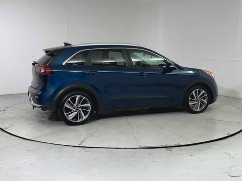 Used 2017 Kia Niro Touring w/ Advanced Technology Package image 9