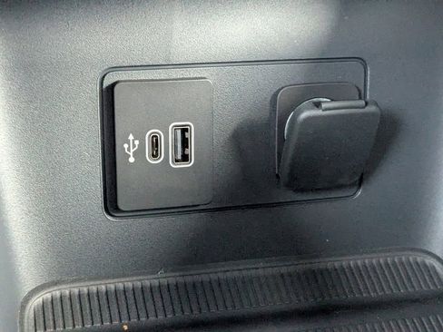 New 2026 Ford Explorer Active image 23