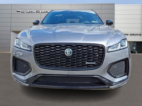 Certified 2025 Jaguar F-PACE R-Dynamic S image 8