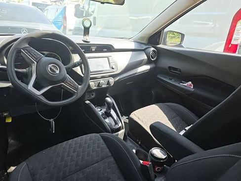 Used 2022 Nissan Kicks S FWD image 2