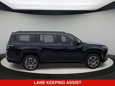 New 2026 Jeep Grand Wagoneer 4WD w/ Premium Group I image 9
