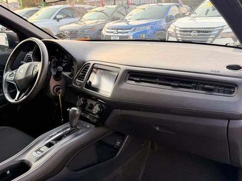 Used 2022 Honda HR-V Sport image 15