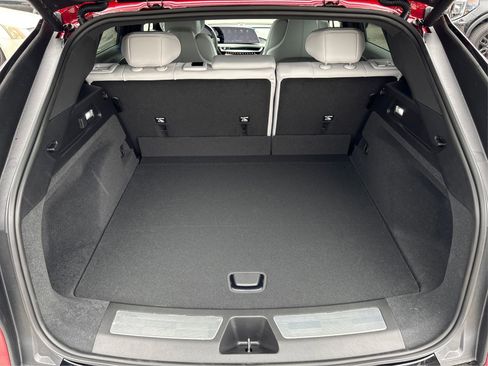 New 2026 Cadillac Lyriq Luxury RWD image 11