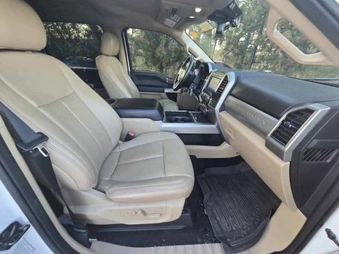 Used 2020 Ford F250 Lariat image 7