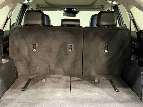 Used 2024 Kia Sorento S w/ Panoramic Sunroof Package image 45