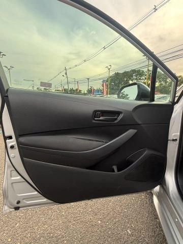 Used 2023 Toyota Corolla LE FWD image 14
