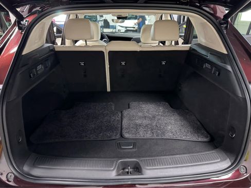 Certified 2022 Buick Envision Avenir w/ Technology Package II image 13