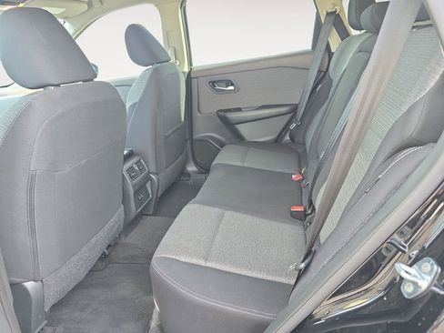 Used 2023 Nissan Rogue SV FWD image 13