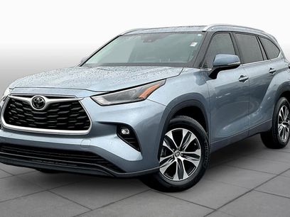 Used 2024 Toyota Highlander XLE