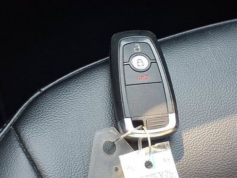 Used 2024 Ford Edge SEL AWD/4WD image 23