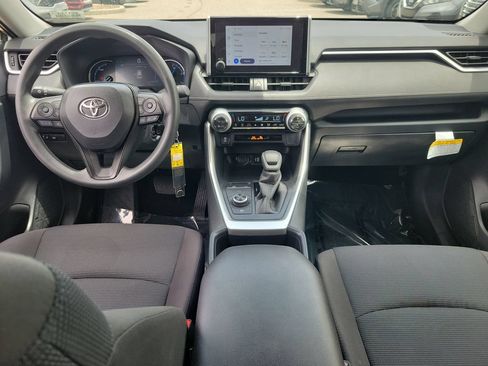 Used 2025 Toyota RAV4 LE AWD/4WD image 11
