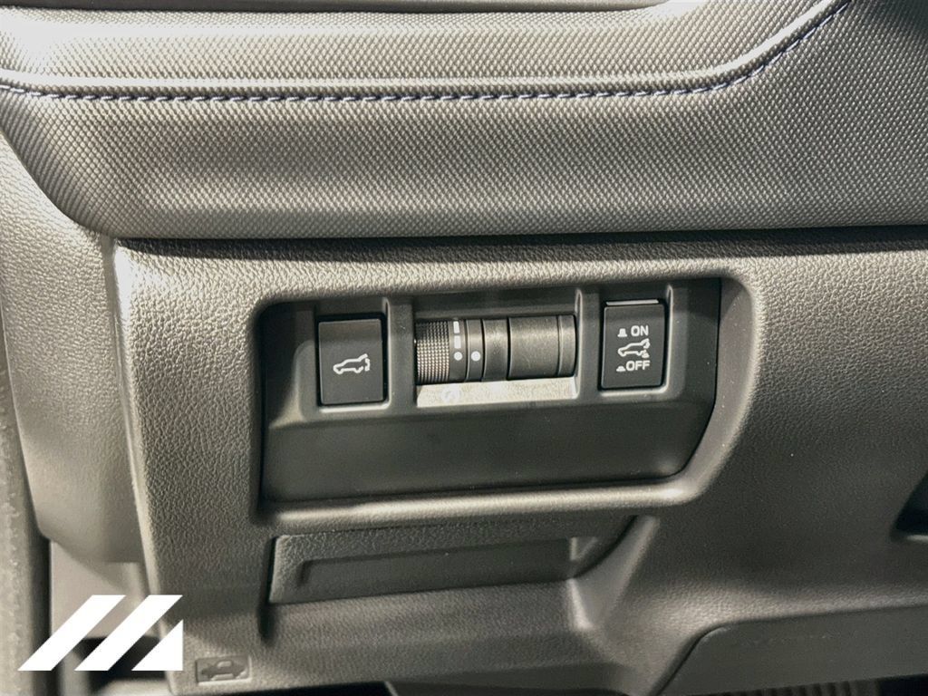 New 2026 Subaru Forester Premium AWD/4WD image 9