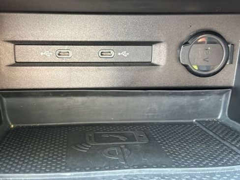 Used 2023 Volkswagen Taos SE FWD image 25