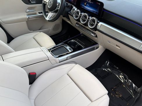 Certified 2025 Mercedes-Benz GLB 250 image 18
