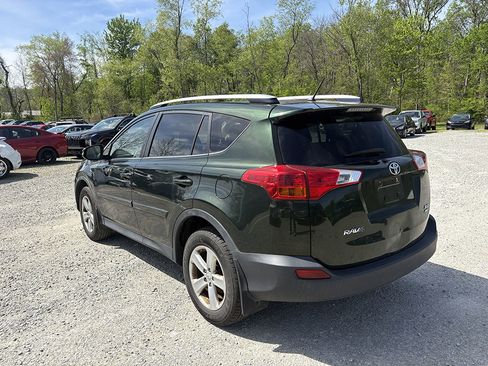 Used 2013 Toyota RAV4 XLE AWD/4WD image 2