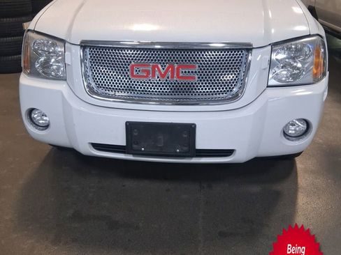 Used 2006 GMC Envoy Denali image 1