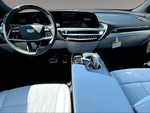 New 2027 Cadillac Lyriq Sport w/ LPO, Floor Liner Package AWD/4WD image 5
