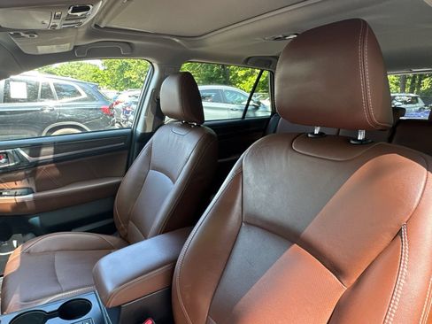 Used 2019 Subaru Outback 2.5i Touring AWD/4WD image 12