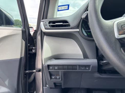Used 2021 Toyota Sienna LE FWD image 10
