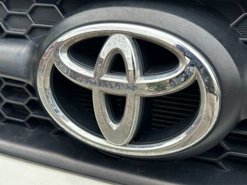 Used 2011 Toyota RAV4 4WD w/ Base L4 Extra Value Pkg image 9