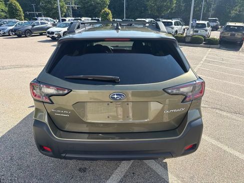Used 2024 Subaru Outback Premium AWD/4WD image 3