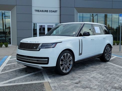 Certified 2025 Land Rover Range Rover SE AWD/4WD image 1