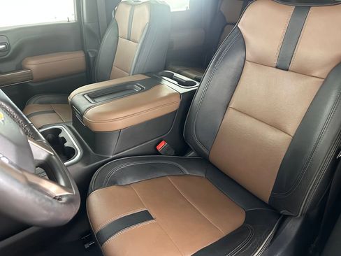 Used 2022 Chevrolet Silverado 3500 High Country w/ Snow Plow Prep/Camper Package image 27