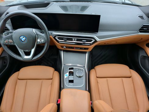 Certified 2023 BMW i4 eDrive35 w/ Premium Package image 33