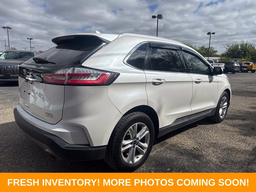 Used 2019 Ford Edge SEL w/ Equipment Group 201A FWD image 2