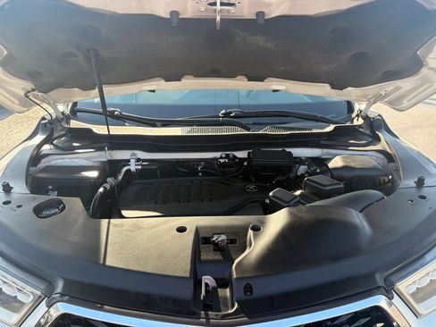 Used 2017 Acura MDX w/ Technology Package AWD/4WD image 9