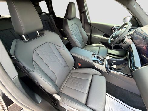 Used 2025 BMW X3 xDrive30i image 15