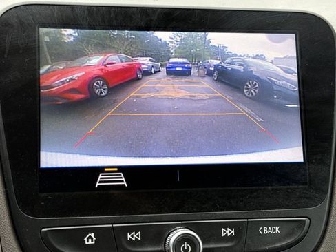 Used 2020 Chevrolet Malibu LS w/ Driver Confidence Package II image 25