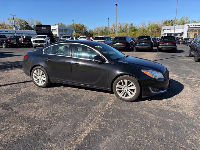 Used 2017 Buick Regal Premium w/ Driver Confidence Package #2 FWD image 14