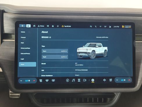 Used 2022 Rivian R1T Launch Edition image 27