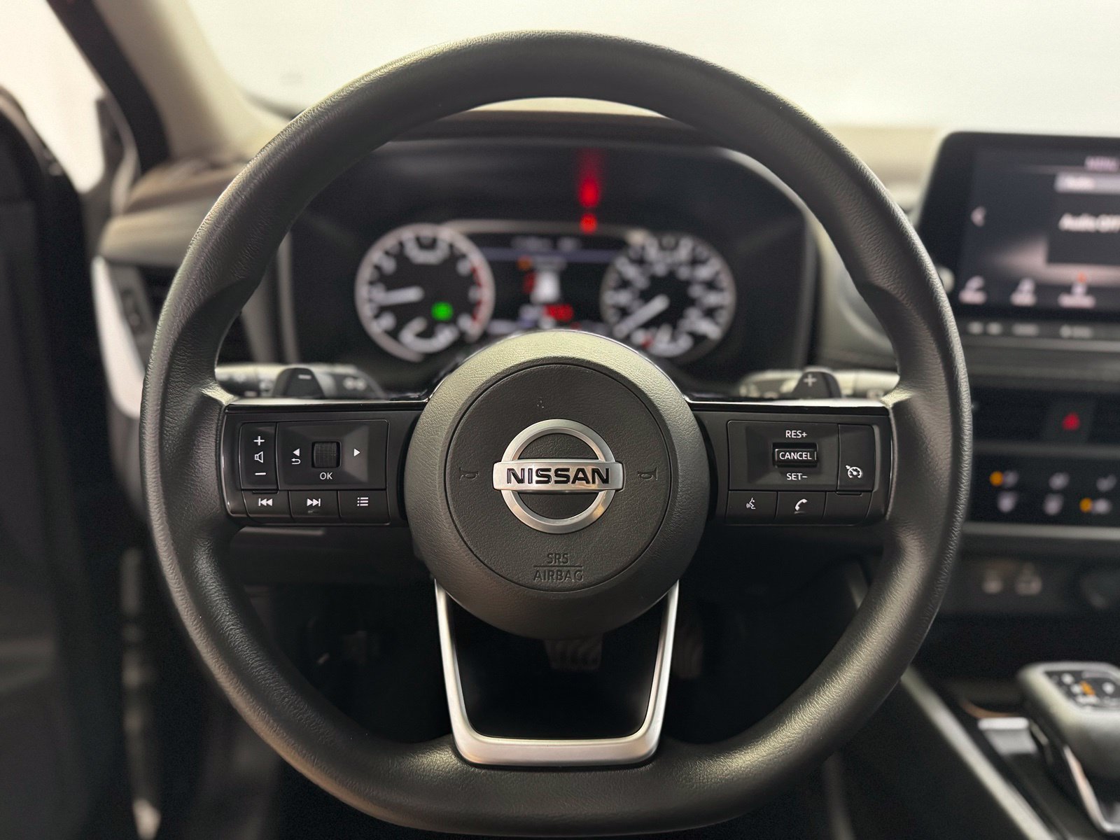 Used 2021 Nissan Rogue S AWD/4WD image 19