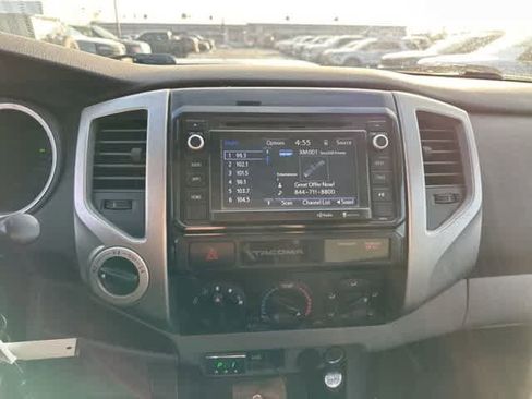 Used 2015 Toyota Tacoma 4x4 Double Cab image 6