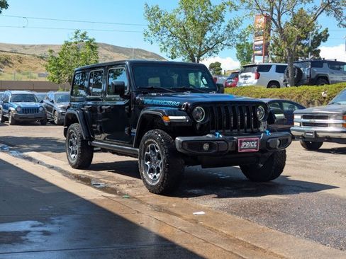 Used 2023 Jeep Wrangler Unlimited Rubicon 4xe w/ Cold Weather Group AWD/4WD image 3