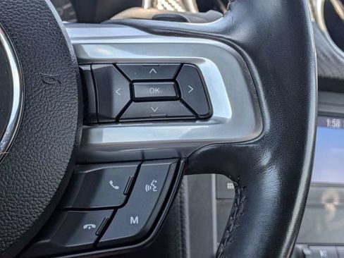 Used 2019 Ford Mustang Convertible RWD image 28